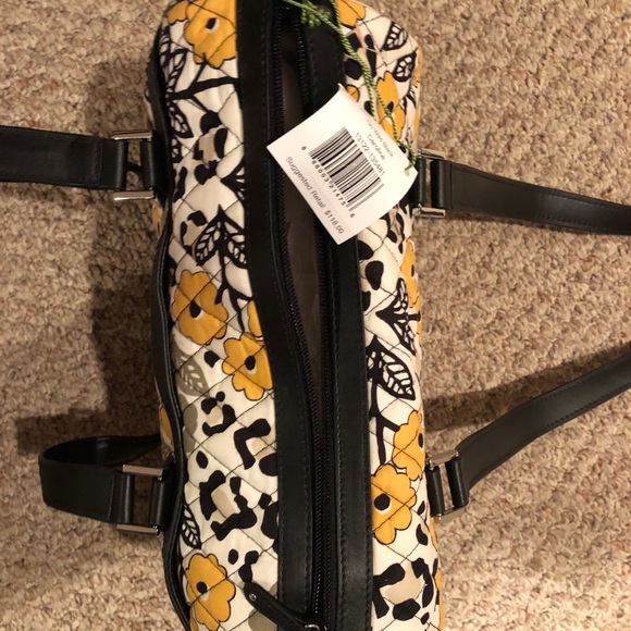 Vera Bradley pocket book - Picture 4 of 4